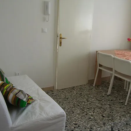 Daniele Apartament *